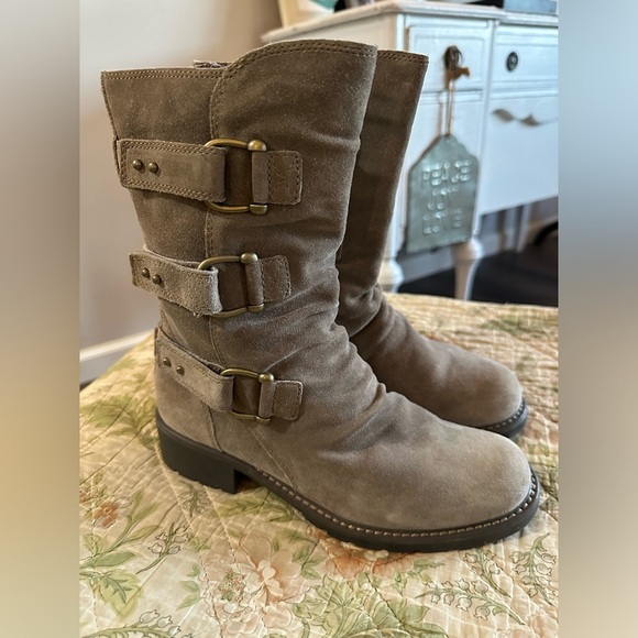 Clarks Shoes - Clarks Orinocco Kick Suede Moto Boot Size 7